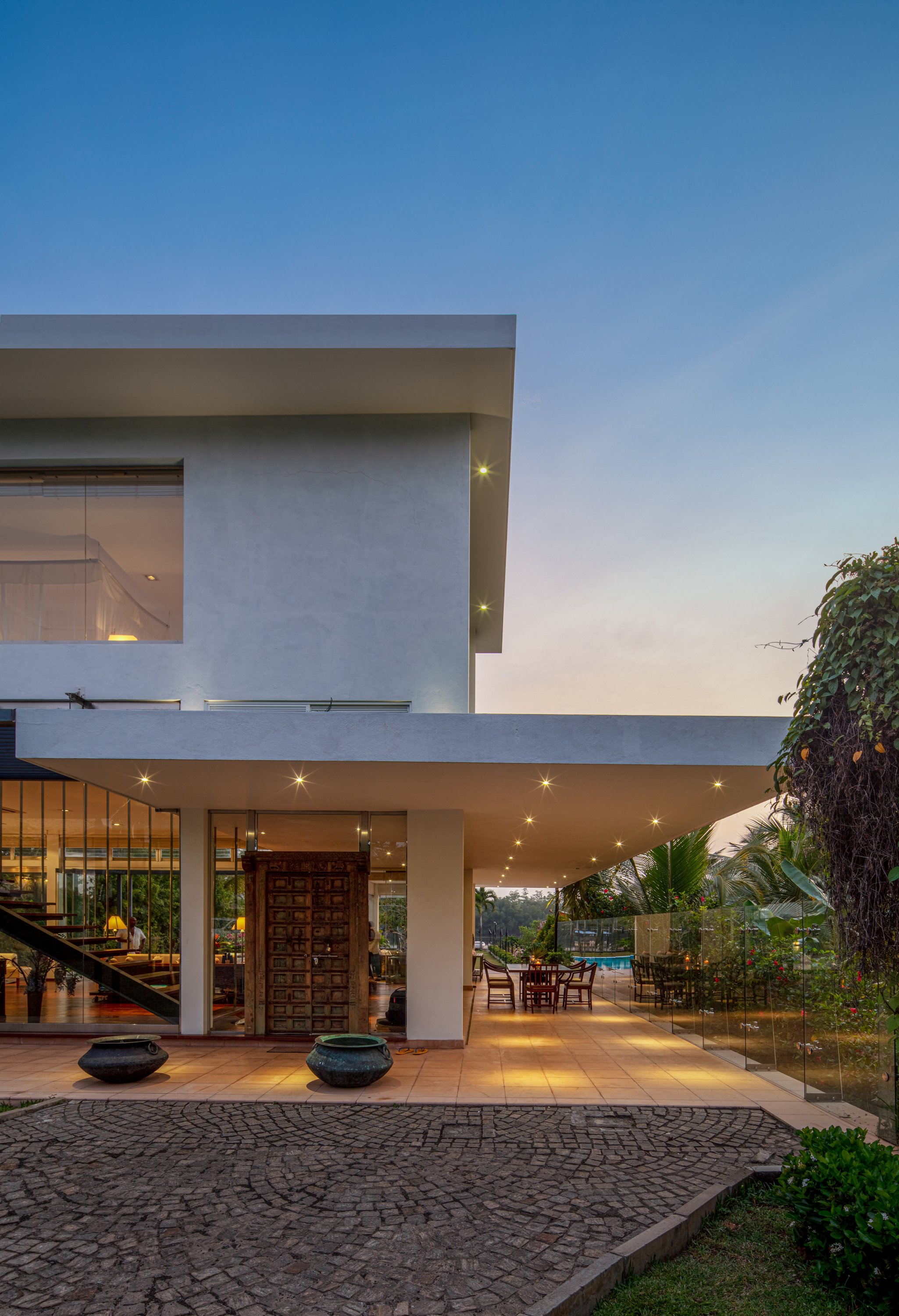 ARCHITECTURAL - RIVER HOUSE